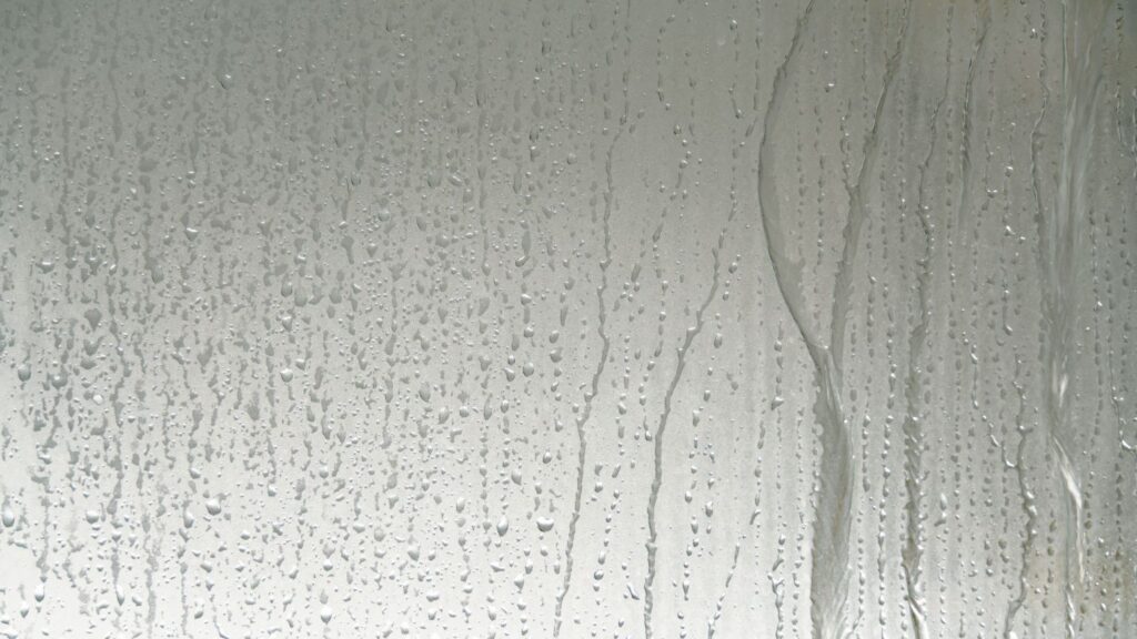 Horizontal Shower | Spa in Dubai | Luxury Spa in Dubai | image source: Canva