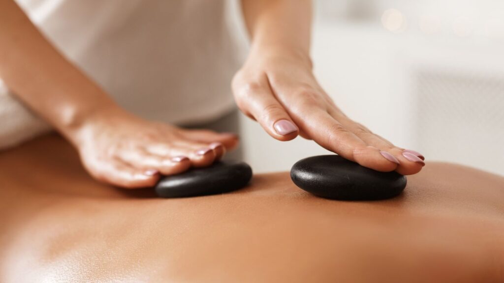 Hot Stone Massage | Spa in Dubai | Luxury Spa in Dubai | image source: Canva
