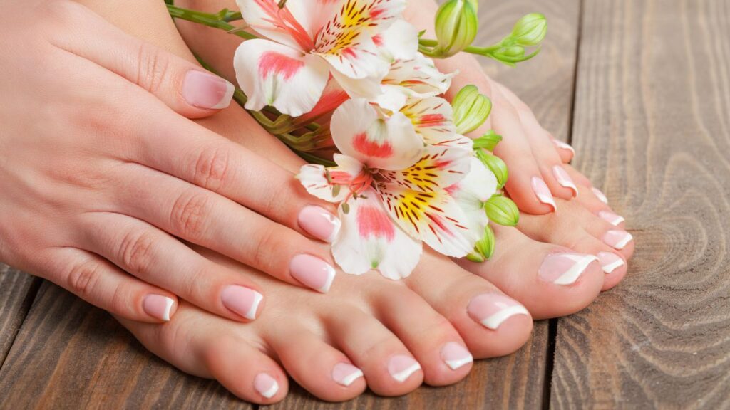 Manicures and pedicures, Spa in Dubai | image source: Canva
